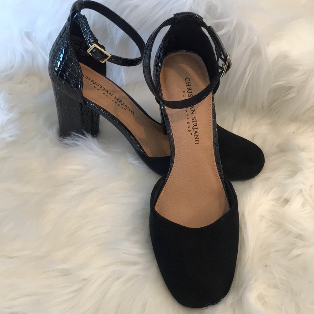NWOT Christian Siriano chunky heels